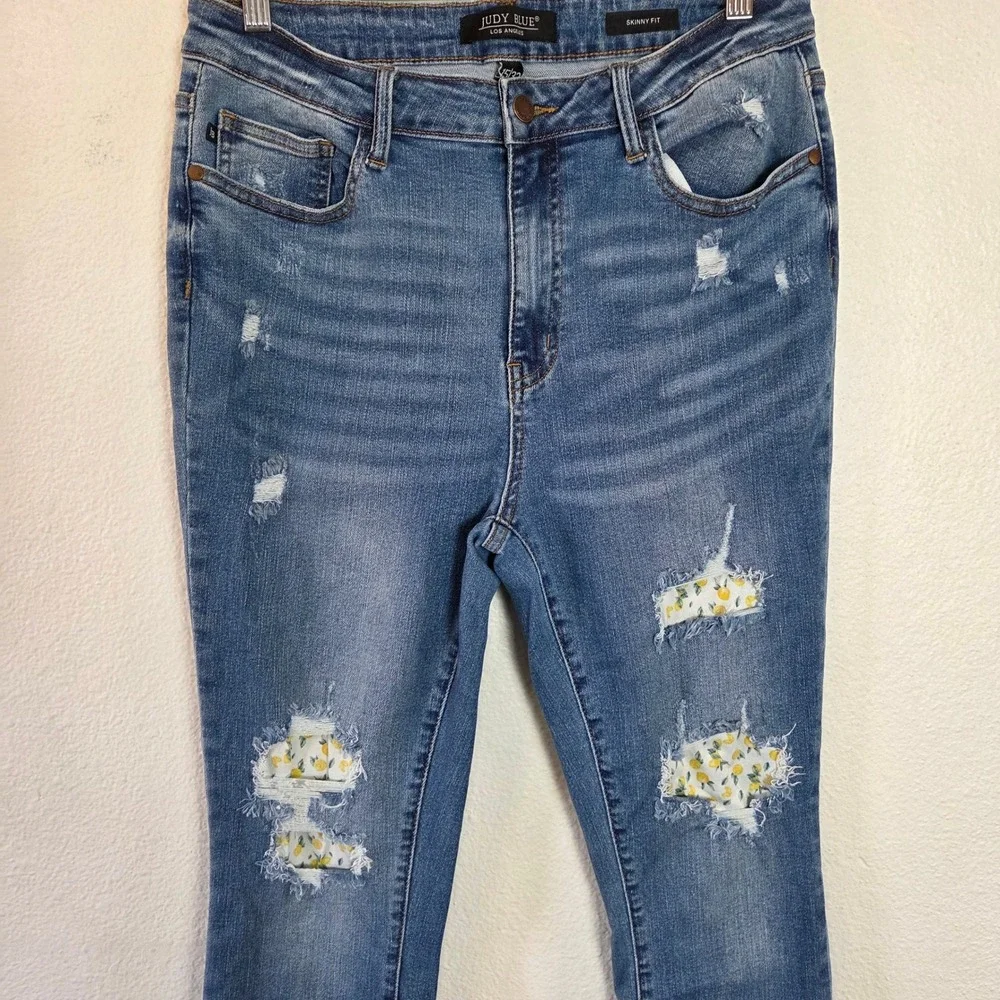 Judy Blue‎ Skinny Jeans High Rise Distressed Lemon Patch Denim Size 15